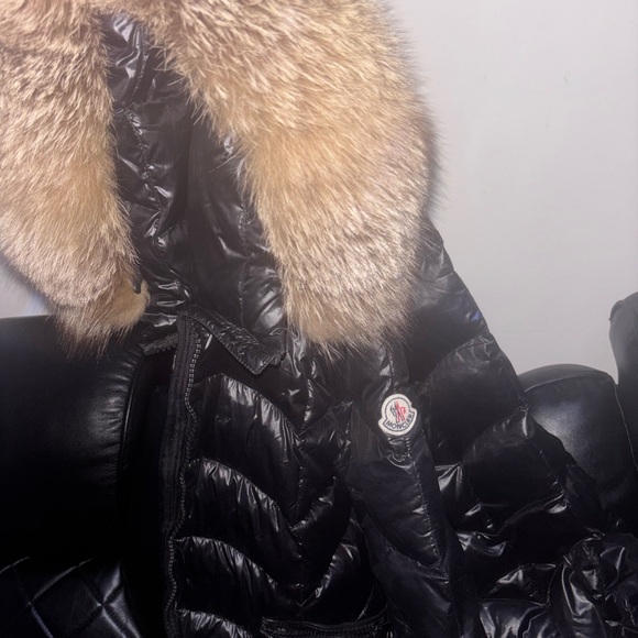 Moncler Women's Black Puffer Jacket with Tan Fur Collar - Picture 5 of 5